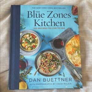Blue Zones Kitchen Cookbook by Dan Buettner - Blue Cover